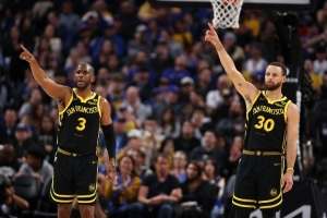 总决赛2-2时选保罗还是库里？杨毅：都不选 乔丹or詹姆斯我选乔丹